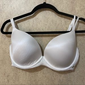 Victoria’s Secret 34 DDD Plunged Bra